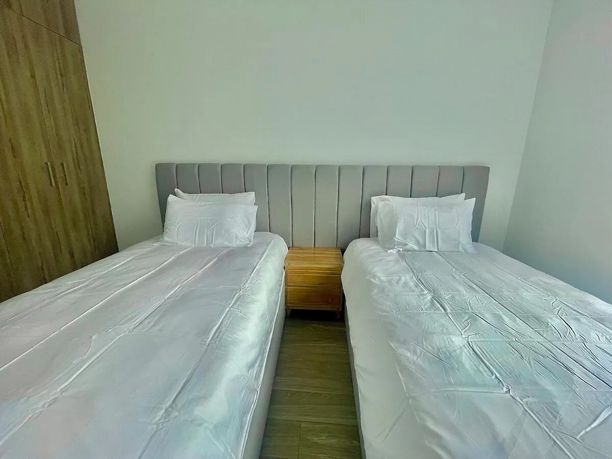 Modern Downtown Apartment With Gym And View Quito